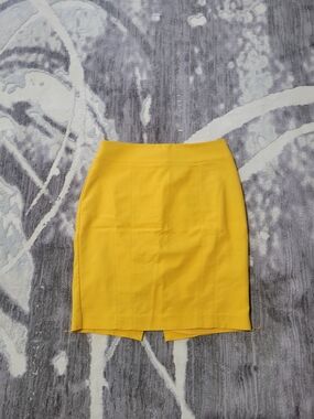 Express Yellow Pencil Skirt - Sleek Office Style Size 12